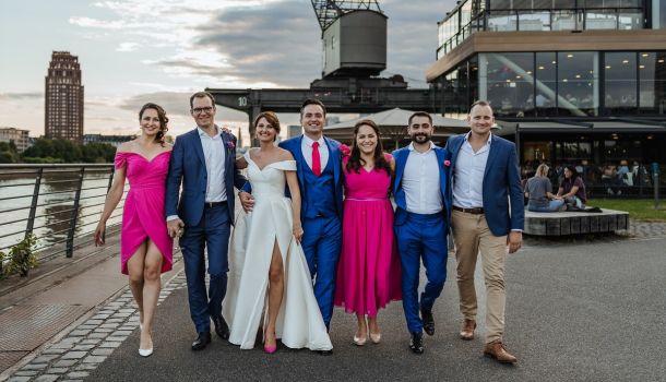 Dos and don'ts beim Gruppenfoto auf der Hochzeit.